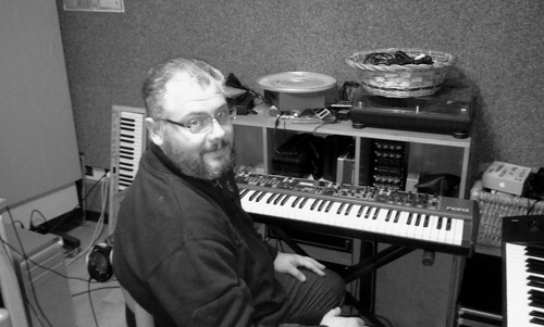 Kaosonthenet's profile picture. La musica e la finanza o... la finanza e la musica? :)