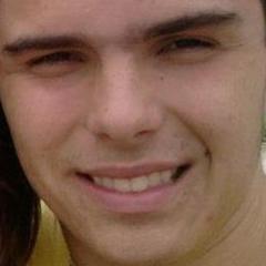 1996, taurino, viajar, chocolate, doritos, coca, sínico, curiosa, amigos, ♫ alta, dormir, irritante, chata, falso, linguarudo, fofoqueiro, falso, enfim :*