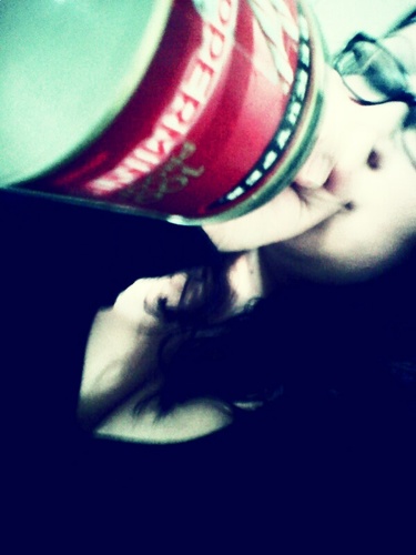 Red lips..cheetah print bow...skinny jeans and a pair of vans!
