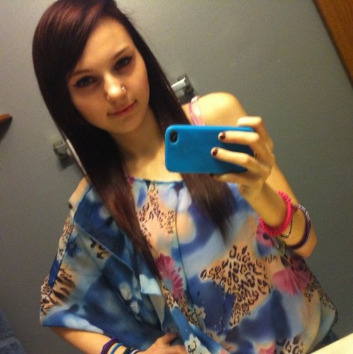 TriClaireItops's profile picture. hey, im a dinosaur my name is TriClaireItops and my best friend is Hale Osarous Rex. rawr lol