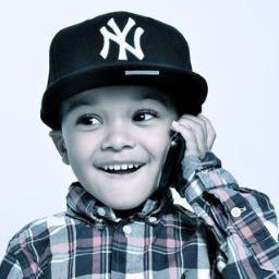 ♔ WAARSCHUWING ZEER HERKENBARE, LEUKE & GRAPPIGE TWEETS! VOLGEN OP EIGEN RISICO! (: ♔ Voor 유 & 웃! ♔ JUST FOLLOW ! opgericht op 21-12-12