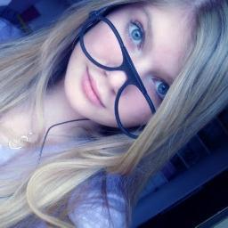 hi my name is ally ... and i love to much billy unger ...  one day my dream will come true and i've gonna meet billy unger ... s2
