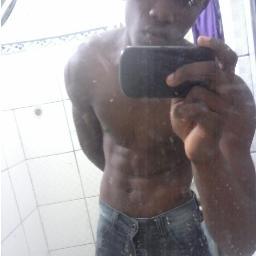 The_Guizze's profile picture. sou normal,só que pensando diferente como todo mundo