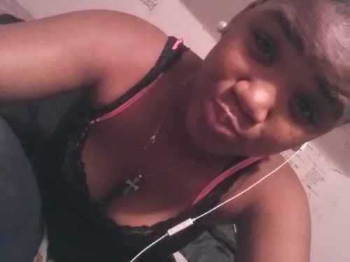 Juss Meh And Mine Doinqq Ours So Juss Hit The Button Make It Green :)) ♥ ♥
