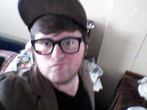 I'm a freshman in college, and I guess I'm a cool guy, I try to be funny, so follow me I guess! :)