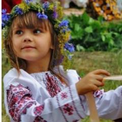 Туристическая фирма. Мы рады Вам предложить конные прогулки, уроки верховой езды, туры по Украине, катание на квадроциклах и многое другое.