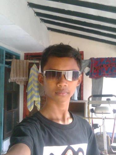 01_12_1997  ¤ Kita dilahirkan bukan untuk di bodohi & membodohi orang lain ¤