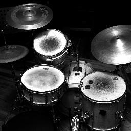 Australian jazz drummer and vocalist. Co-founder of 4-piece swing band The Shuffle Club. Performs in Melbourne and around the world.