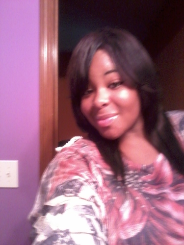 im 20 my main focus is my daughter but newho follow me nd ill follow bac