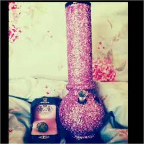 #TeamFollowBack #FormerBigAnon Straight up stoner bitch #honestasfuuuuck