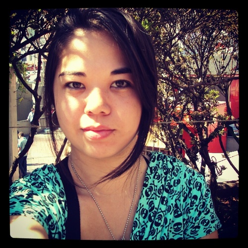 TatyLunaChan's profile picture. Tudo que cala, fala mais alto ao coração...