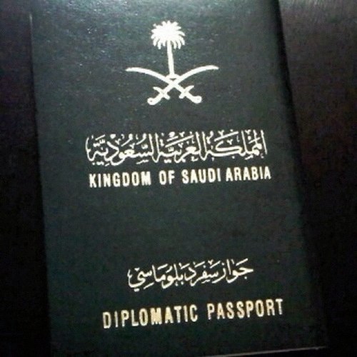 لست أفضل من غيري لكني املك قناعه قويه تجعلني أرفض مقارنه نفسي باحد