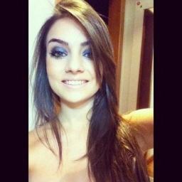 → Euu queroo.
Euu PossO.
Euu coonsiigO ←
●๋• Siimplees αssiim ~
Twittando até o fim! ;p (http://t.co/XPALnngc)