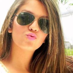 ♥A quela garota que adora moda, é riquinha e patricinha, filha de dono de agência de moda, e a princesinha do papai! beijos de Beatriz Sampaio.♥
