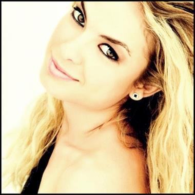 Posso ser como todos me veem leve como uma brisa ou forte como uma ventania..