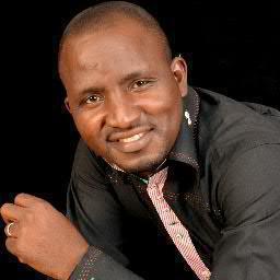 Oluwaseun is a Radio Presenter, News Anchor, Voice Over Artiste, Compere, and a work in progress.