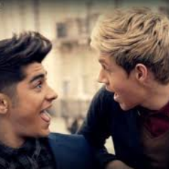 iZiallKiss's profile picture. I can't describe my love for @onedirection in 160 characters.. ❤ I'm just truly madly deeply in love with them ..i follow back just ask :) #directioner