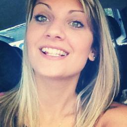 fã clube feito pra princesa Larissa Barone na bahia . follow . dona : @suyaneamorim