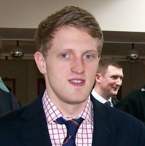 37 year old soup aficionado & Respiratory Medicine Consultant. Aberdeen & Arsenal FC.