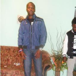 Songwriter,Upcoming Artist,Writer,freestyle,Live Sound Engineer,Holla At Me ig yungsnow_tsp or http://t.co/QNzjzd8rZI
