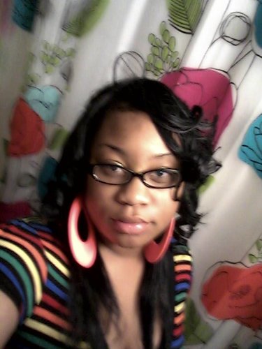 loving me and my fam wanna see me visit my channel on you tube chiquita696  Check out my site http://t.co/WDRoSKvCCC