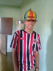 Os tolos e os fanáticos estão sempre seguros de si, mas os sábios são cheios de dúvidas
:)