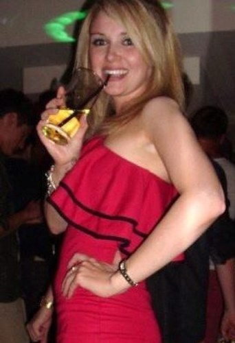 SarahBrowne13's profile picture. 