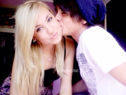 Just changed our username to @LoveTxts, follow us there :]