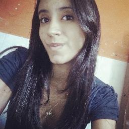 Seja feliz e não se importe com as pessoas, e nem com o que elas vão pensar de você. Elas não sabe da metade do que acontece com você