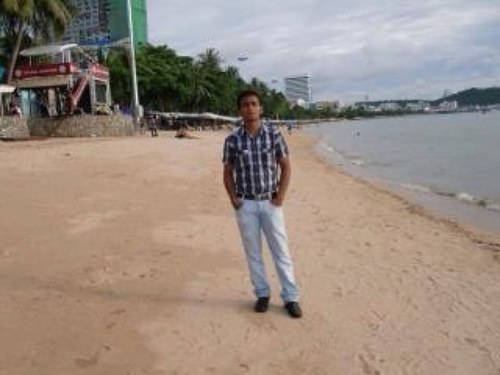 ali_iqba's profile picture. 