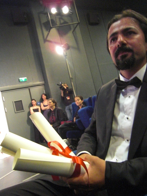 Shahram Alidi was born on 11 December 1971, Sanandadj, Kurdistan, Iran. He is an Iranian film director, screenwriter and film producer. He is also a painter, il