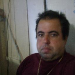Sou pessoa simples, mecânico, mas durmo sossegado por que ganho meu pão de cada dia com o suor do meu trabalho