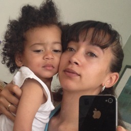 rowena_lawrence's profile picture. I'm a mother,model,artist,photographer,owner of lemon and lime brand,entrepreneur