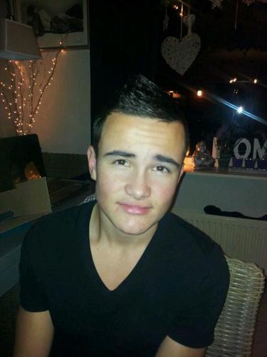 Instagram : WesHee97
PINGG? vraag maar