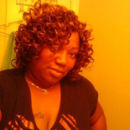 Loveleebonez35's profile picture. 