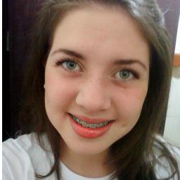 Lisandra Cristina da Costa de Souza, 17 anos