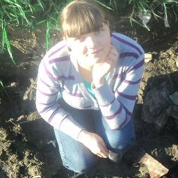 isinamaria's profile picture. 