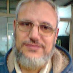 انا كيميائي التخصص مهتم بلغتي العربية وادابها ولي نشاطات وكتابات في الشعر بأنواعه ومهتم بالوعي الديني ولي اسهامات وكتابات دينية مهتم بالشان العام وهموم الأمة ٠