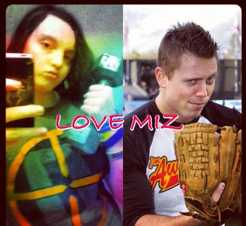 I hate people who talk shit behind poeples back, I'm a fan of wwe and tna,I love watching movie and even when it is Mark WahlbergI'm 14 singleI LOVE THE MIZ