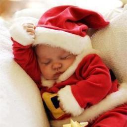 Infant son of @EllaGiudicelli and @M_VictorJ. Has cystic fibrosis. Inherited my father's smarts and my mother's love.