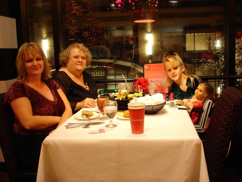 tootsieshouse's profile picture. Grandmother of 3 and still working!