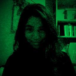 Holiwoli(: asdfghjklñ tengo 15, soy simpática y me gusta conocer gente :B sígueme (L)