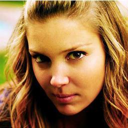 CatalinaWood13's profile picture. Oli Me Llamo Cata y Soy Ultra Ultra Fans De La Hermosa @Catavallejos La Amoo es Mi Ejemplo a Seguir :3 Cuchurrumina Forever!!!  ♥  ♥  ♥