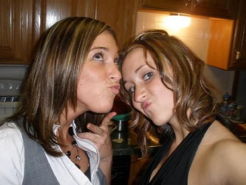 partymuppet1254's profile picture. 