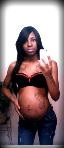 Younq boss chick that's motivated to qet it
#teamtatted #teamtiny 
#GNATIONDOLL  :-) #teamZoe'smommy  :-)