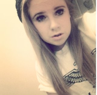 follow me ye? Instagram:hannarrhhhx Subscribe to me on facebook:Hannah Perry. I need George Sampson in my life xxxxxxx