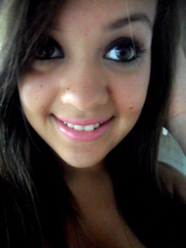 Amo jogar futebol (apesar de não ser muito booa u-u) kkkk' ,e amo goordices HSUAHUHA'' *----*