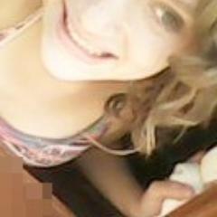 ;* #Follow  , Sigo todos de volta . ;) . Beijos #AndEmbrace .