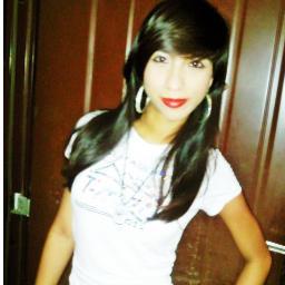 CursiiNovia's profile picture. ●●●Tantos nombres en el mundo y se me paraliza el corazón cada vez que escucho el tuyo●●●