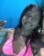 Um sorriso perfeito, uma voz q me acalma, um olhar q me tranquiliza. Alguem q mesmo estando a muito longe de mim, sinto do meu lado